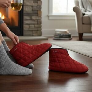 LL Bean Red Quilted Ankle Bootie Slippers Unisex Size Small W 9-10 M 7.5-8.5 EUC
